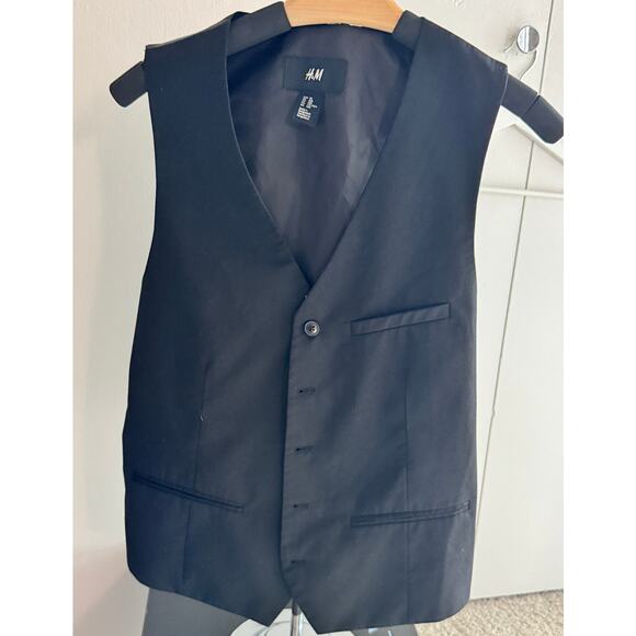 H&M Black Men's Vest - Size 40R - Picture 1 of 4